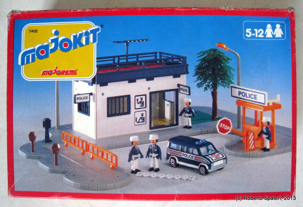 Majorette  Police Station (n.Kit-7402)